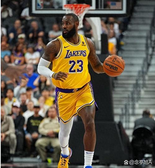 丹尼-格林:詹姆斯都41岁了打破无数纪录 我不认为他会在乎最佳阵