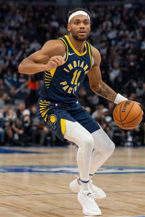 杰伦-布朗：通常能用身体对抗打乱一些球员节奏 但面对SGA没用