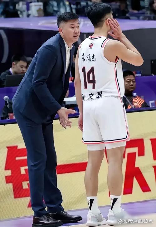 广东全运队热身赛97-77大胜赫罗纳 徐杰21分全队最高 张文逸19分