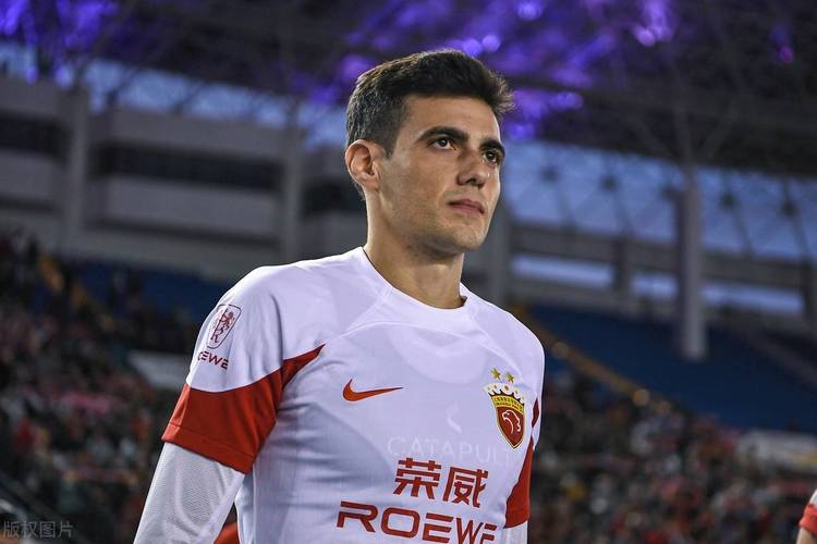 穆斯卡特留队海港！官方：36岁丹尼-罗尔执教流浪者，签约两年半