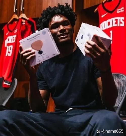 半场4犯!阿门:裁判的某些判罚让我难以置信 但我也必须更加谨慎