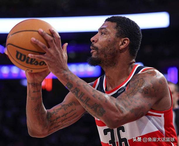 此前因伤连续缺阵两场!斯玛特:我今天很有可能出战