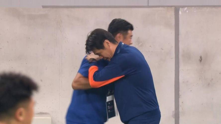 徐江:泰山给瓦科次顶薪合同,有海滨城市球队报价但他不想去