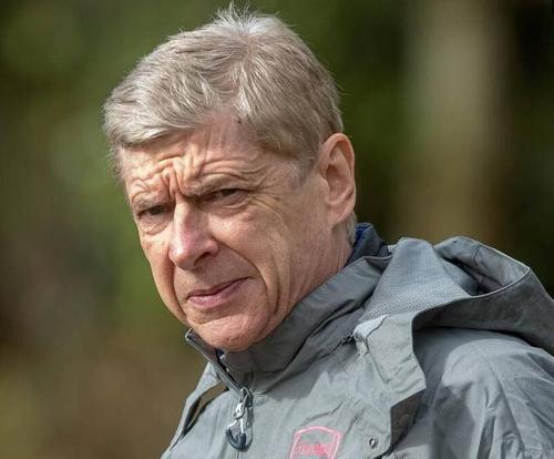 记者：科纳特明夏合同到期，拜仁正与他的经纪人接触