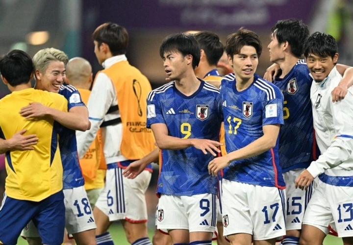 日本队将在热身赛赛前展示国旗tifo，以及500架无人机组成队徽