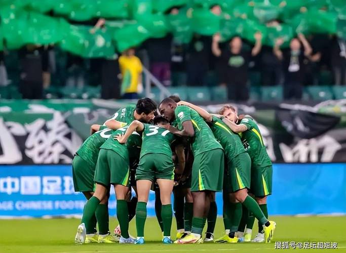 足球报:国安本场观众21371人,仅比踢河内公安多1000人