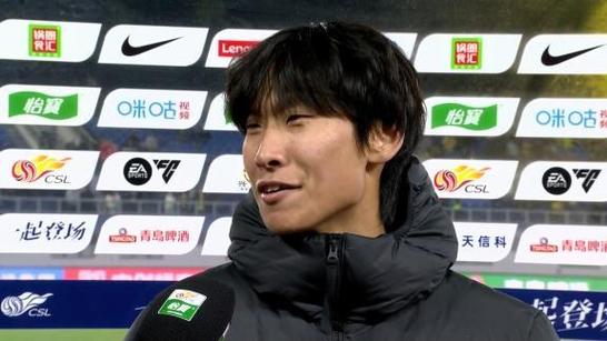 一支穿云箭！19岁李新翔第95分钟推进后远射破门，助上海绝杀新疆