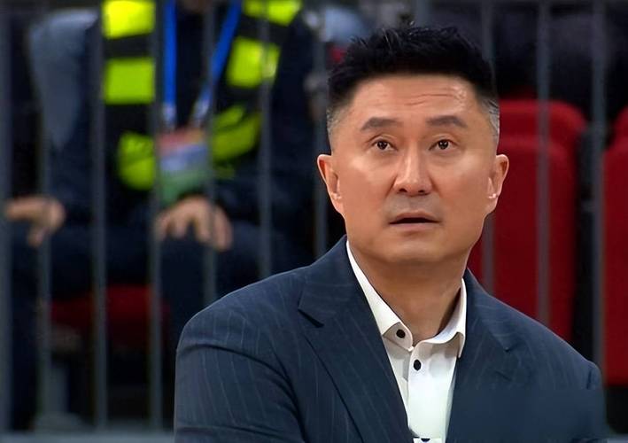 杜锋：三场小组赛大家都打得很辛苦 淘汰赛前只有1天休息时间准备