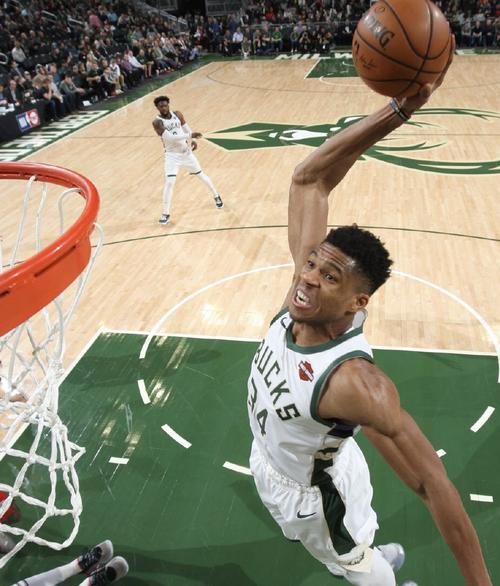 【评选】11月8日NBA最佳球员：扬尼斯·阿德托昆博