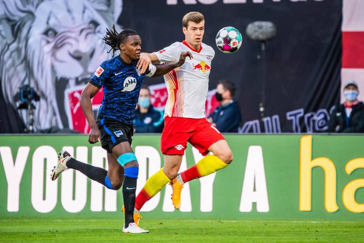 记者:和拜仁、多特竞争,莱比锡致力于签下柏林赫塔小将艾希霍恩