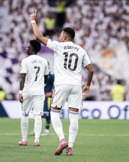 西媒：老佛爷就签科纳特还是于帕咨询姆巴佩，后者称两人都是最佳