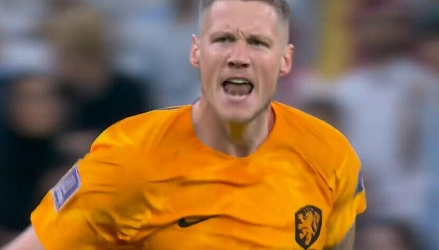 荷兰官方:韦霍斯特身体出现轻微不适,已离开国家队训练营