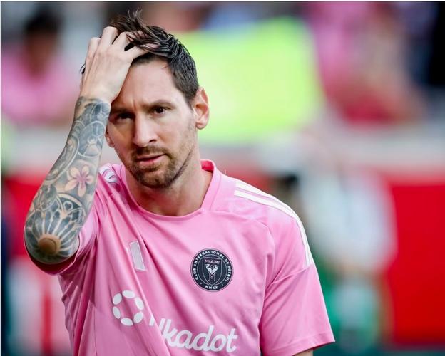 巴媒:罗克因发布恐同帖子被起诉,可能被禁赛5到10场