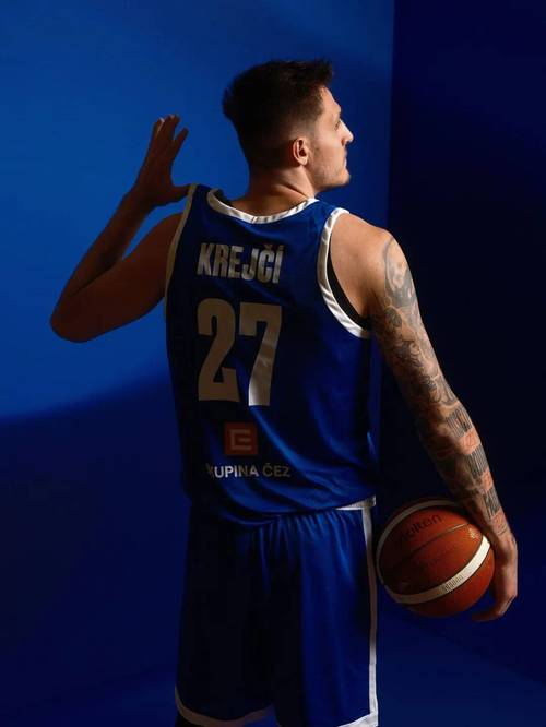 太夸张!克雷伊奇过去三场三分23中17 其中打快船10中8