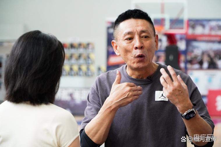 杨力维：把今天的金牌给爸爸 他一定在天上看着我们比赛