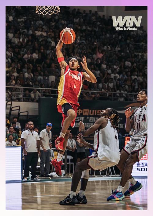 记者:上海可让青年队天赋较出众的张懿赵杰等人跟一线队一起训练