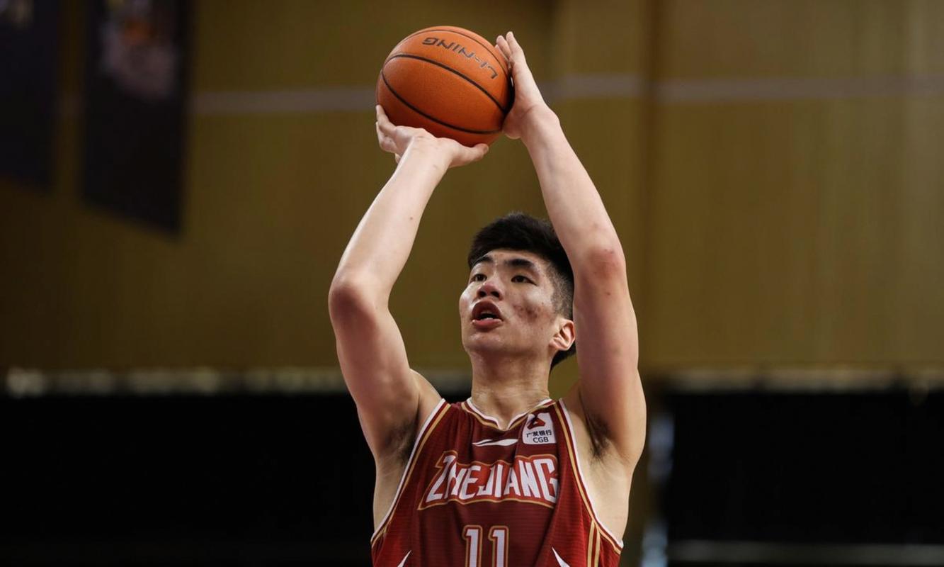 17罚16中！余嘉豪西乙生涯之夜 25分钟无运动战进球16分&两项新高