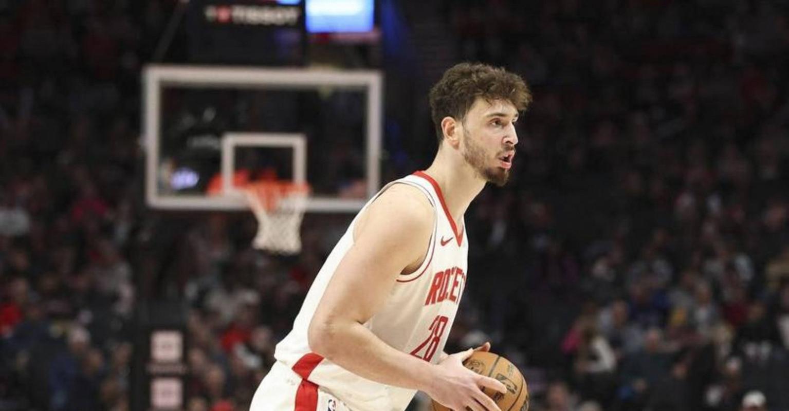 申京开季连续15场至少5板5助 历史上仅他和约基奇两位中锋做到