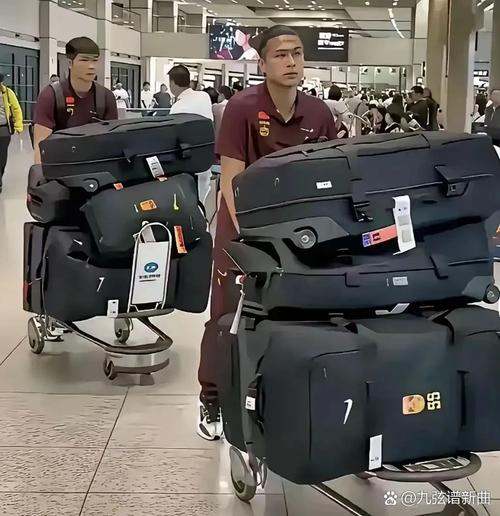 谁说廉颇老矣？36岁奥巴梅杨俱乐部16场8球7助 4分钟双响逆转纽卡