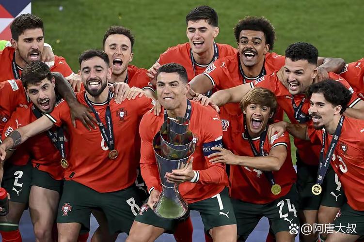 欧冠对阵英格兰球队戴帽球员:大罗、梅西在列,维蒂尼亚上榜