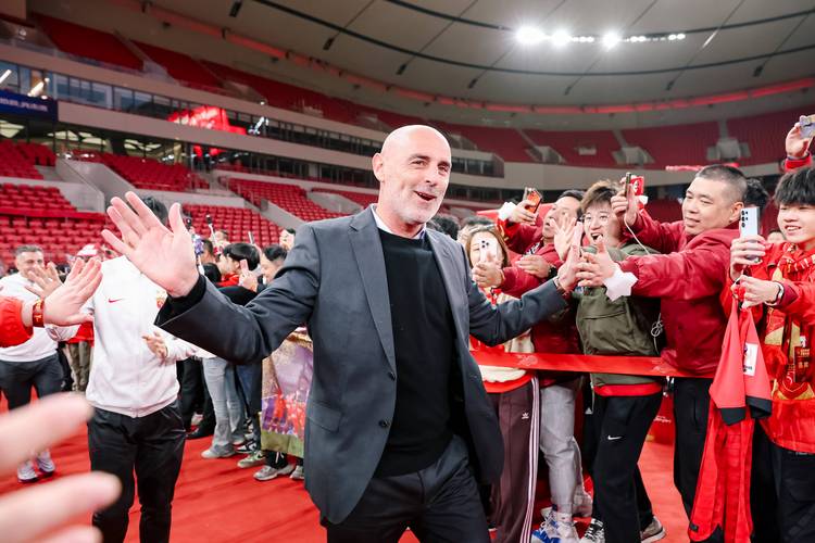 海港三连冠 四星耀申城!上海海港足球俱乐部召开2025赛季总结会